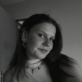 Elisa, Babysitter à Spiere-Helkijn