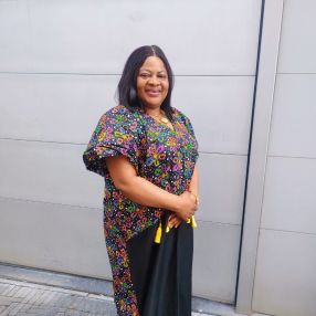 MUDOH ATUH, Babysitter à Stekene