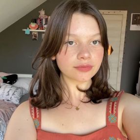 Celine, Babysitter à Seraing