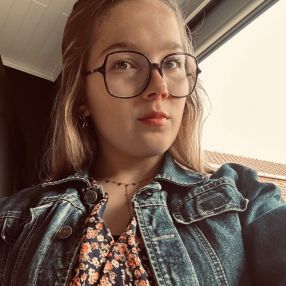 Adeline, Babysit in Beloeil