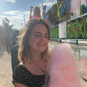 Marie, Babysit in Stabroek