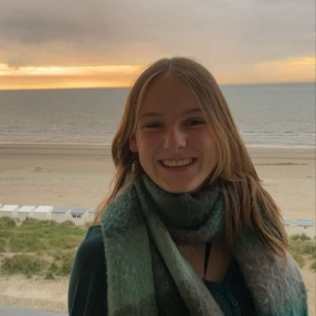 Lore, Babysit in Sint-Gillis-Waas