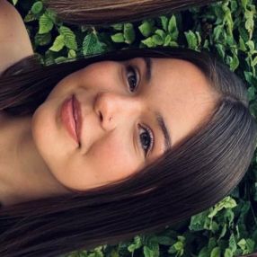 Kiara, Babysitter à Londerzeel