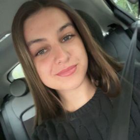 Ybe, Babysitter in Kortrijk