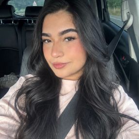 Yasmina, Babysitter in Boom