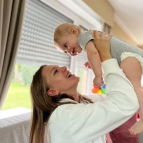 Delphine, Babysit in Deinze
