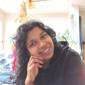 Nisha, Babysitter in Gent