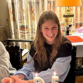 Joline, Babysit in Oostkamp