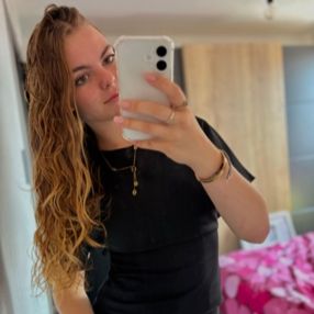 Marie, Babysit in Sivry-Rance
