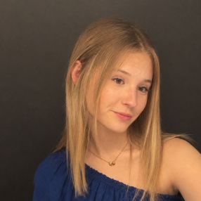 Freya, Babysitter à Tongeren