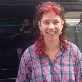 Jasmien, Babysitter in Aalst