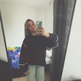 Ilana, Babysit in Laakdal