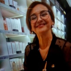 Chafika, Babysitter à Quaregnon