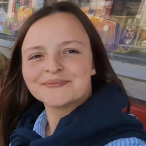 Lorelei, Babysit in Brugelette