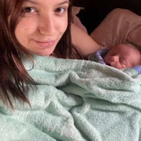 Malaika, Gezin in Hamme