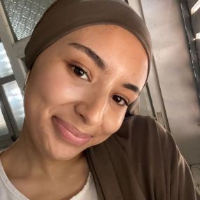 Ibtissam, Babysitter à Harelbeke