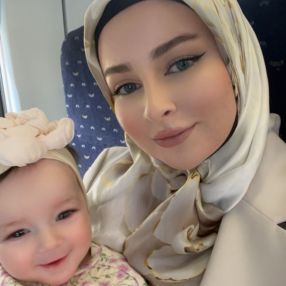 Ayshat, Babysit in Ronse