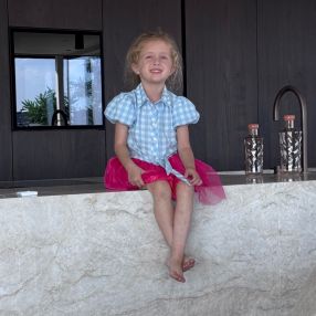 Karmen, Gezin in Jabbeke