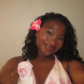 Christabel, Babysitter in Antwerpen