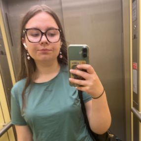 Julia, Babysitter in Tielt-Winge