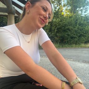 Louise, Babysit in Malmedy