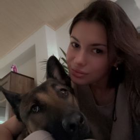 Kayla, Babysitter à Oostende