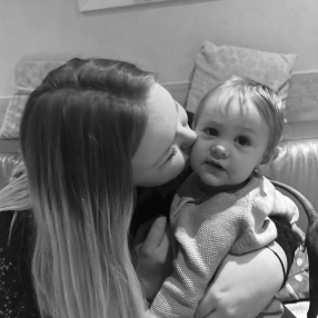 Femke, Babysit in Ninove