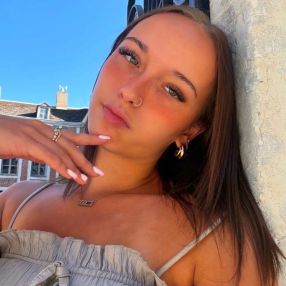 𝑚𝑜𝑟𝑔𝑎𝑛𝑒, Babysit in Villers-le-Bouillet