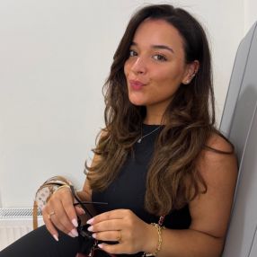 Dina, Babysitter à Mechelen