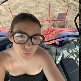 Amandine, Babysit in Couvin
