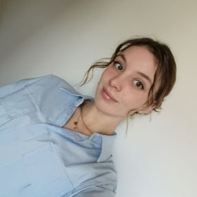 Violaine, Babysit in Jalhay
