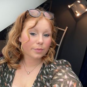 Nell, Babysitter à Beaumont
