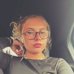 Liduine, Babysitter à Zinnik