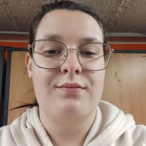 Maïllys, Babysitter à Merbes-le-Château