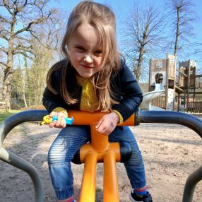 Kashka, Gezin in Schoten