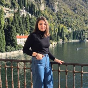 Florina, Babysitter à Turnhout