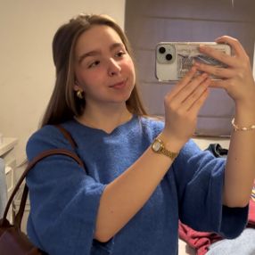 Eva, Babysit in Wezemaal