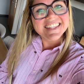 Laure, Babysitter à Hannut