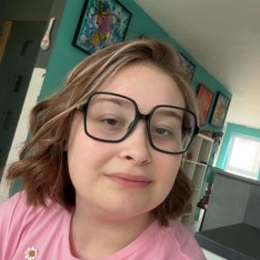 Axelle, Babysitter à Herstal