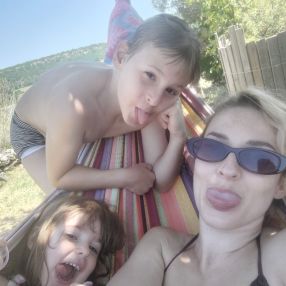 Lindsay, Gezin in Grimbergen