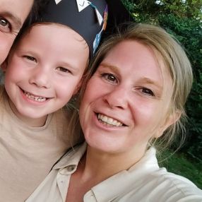 Melissa, Babysitter à Lede