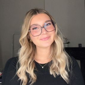Célia, Babysitter à Musson