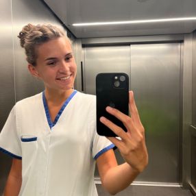 Jolien, Babysitter à Oostkamp