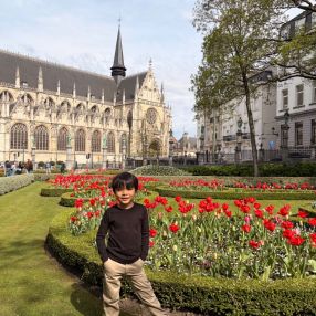 Aik Yeow, Family in Brussel