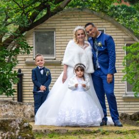 Larissa, Famille à Péruwelz