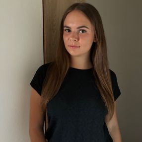 Anastasia, Babysitter à Esneux