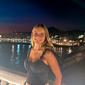 Romane, Babysit in Waver