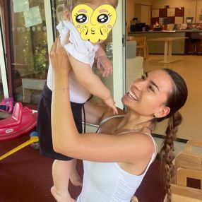 Klara, Babysit in Asse