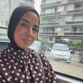 Yasmine, Babysitter in Antwerpen