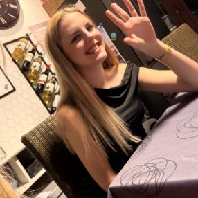 Nora, Babysitter in Oud-Turnhout